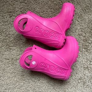 Crocs boots toddler 6